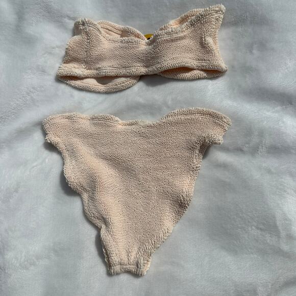 Hunza G. Flora Seersucker Bandeau Bikini Top and Bottom Blush Peach Pink OS NWT - Picture 14 of 15